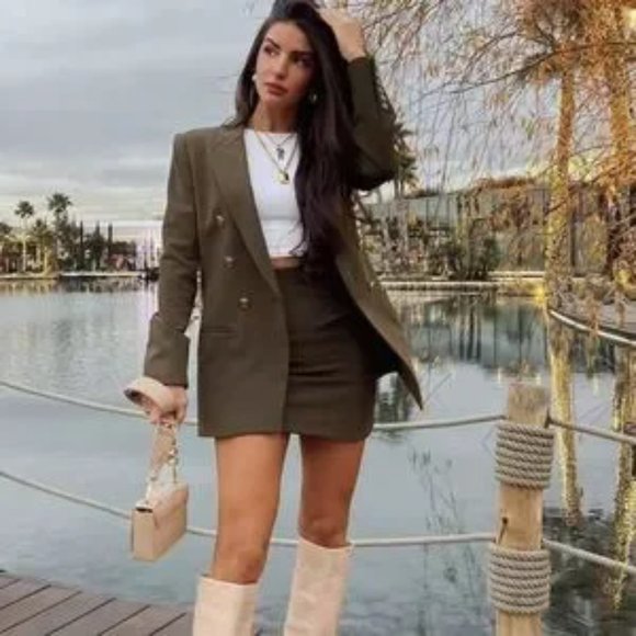 ZARA Tailored Blazer With Buttons - Picture 5 of 16